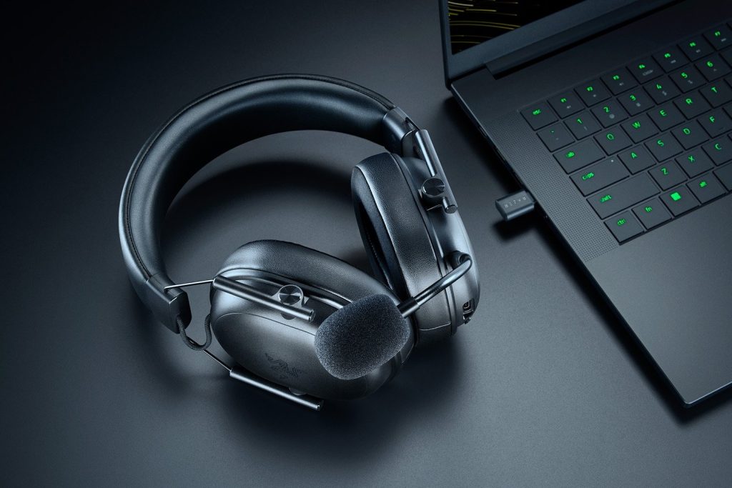 هدست-Razer-BlackShark-V3-X-HyperSpeed-3-1024x683