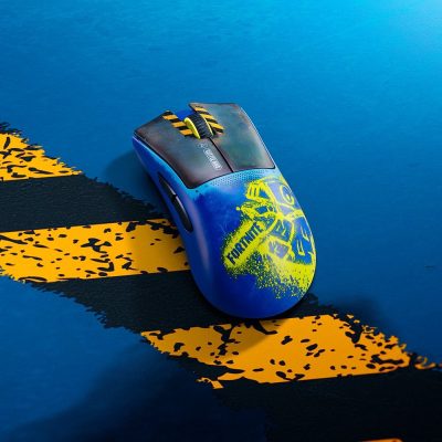 Razer-DeathAdder-V3-Pro-Fortnite-Edition-2